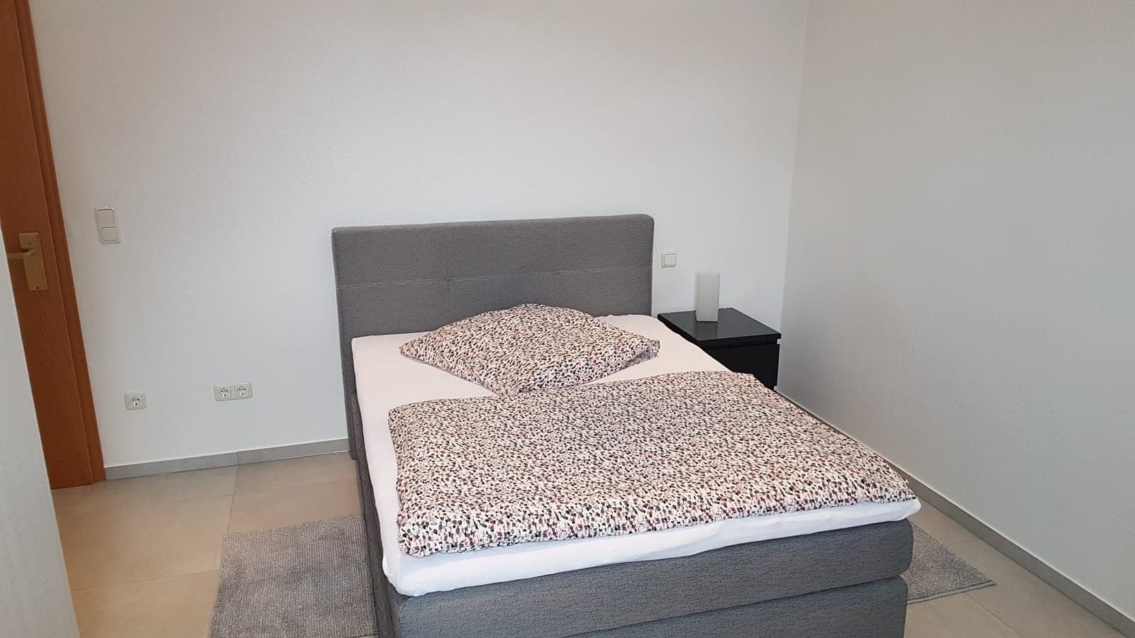 Zimmer 24 – Ramin in Mülheim an der Ruhr, Ansicht 2 von 4